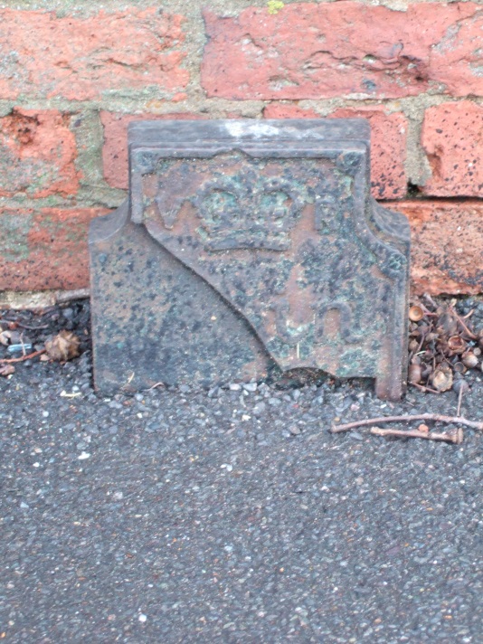 Telegraph cable marker post at London Road, nr. Jenkinson Road, Towcester by Brian Giggins 