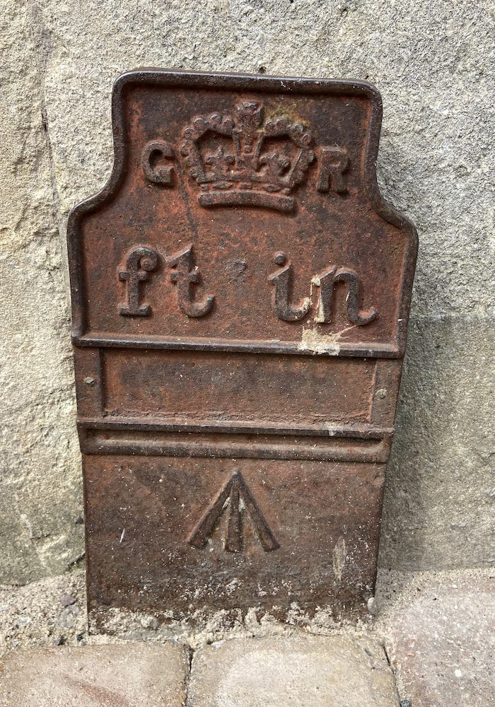 Telegraph cable marker post at 45 Angel Place, Worcester by Industrial Tour 