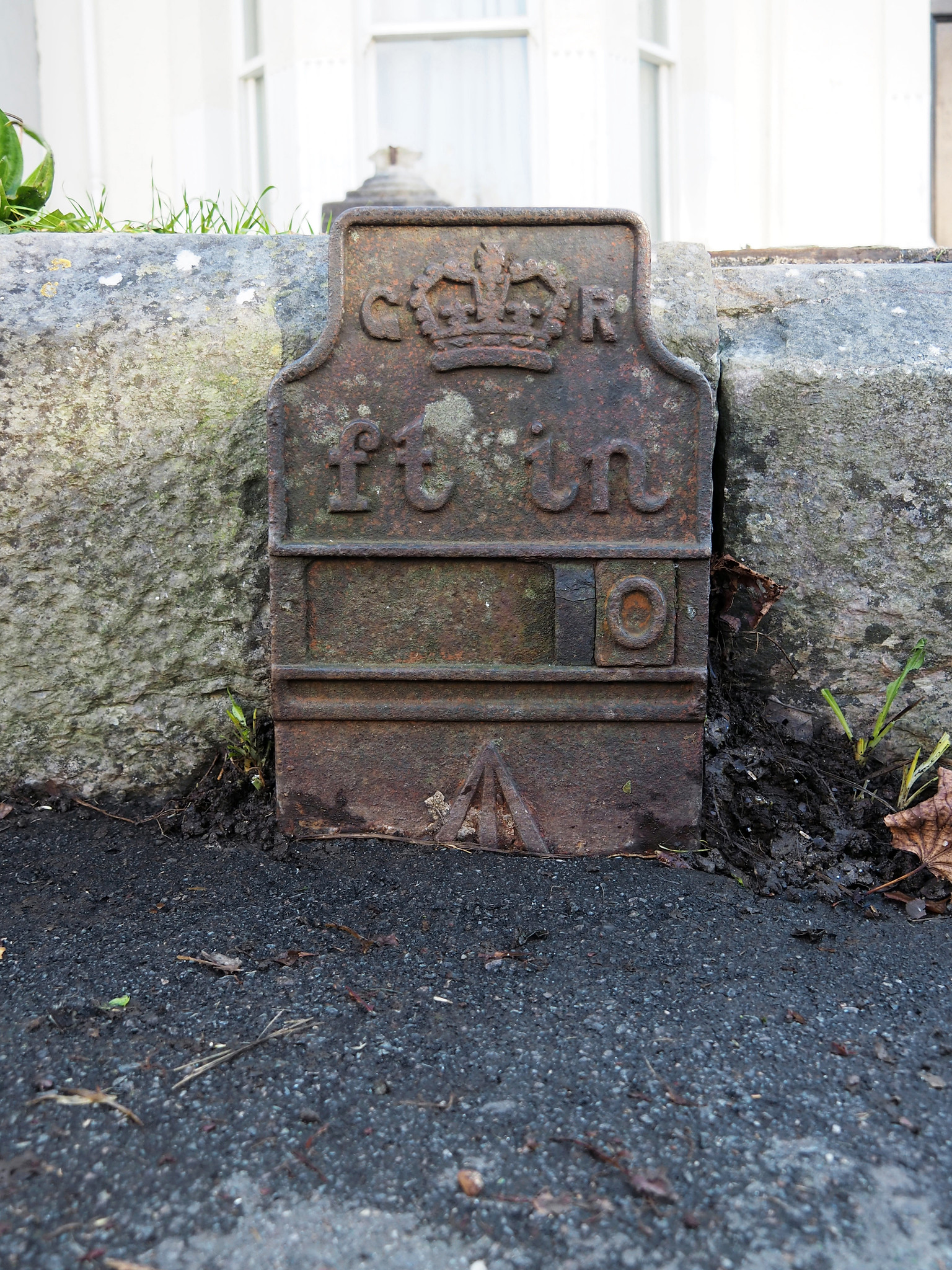 Telegraph cable marker post at 36 Lipson Road, Plymouth by Chris Williamson 
