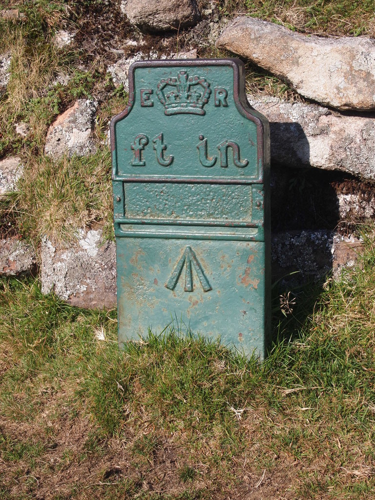 Telegraph cable marker post at N of parking area E of Warren House Inn, B3212, Postbridge, Dartmoor by Chris Andrews 
