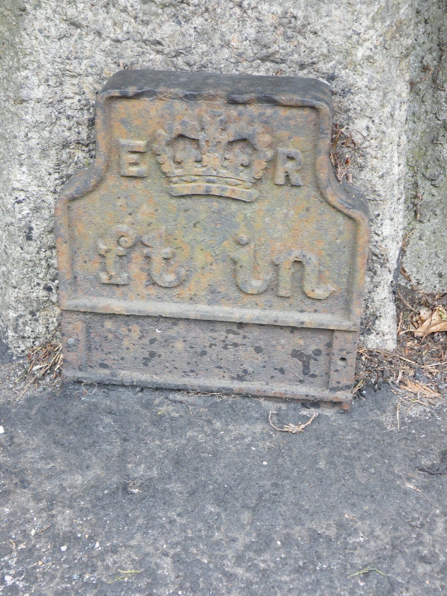 Telegraph cable marker post at 2 Callington Road, Tavistock by Mark Fenlon 