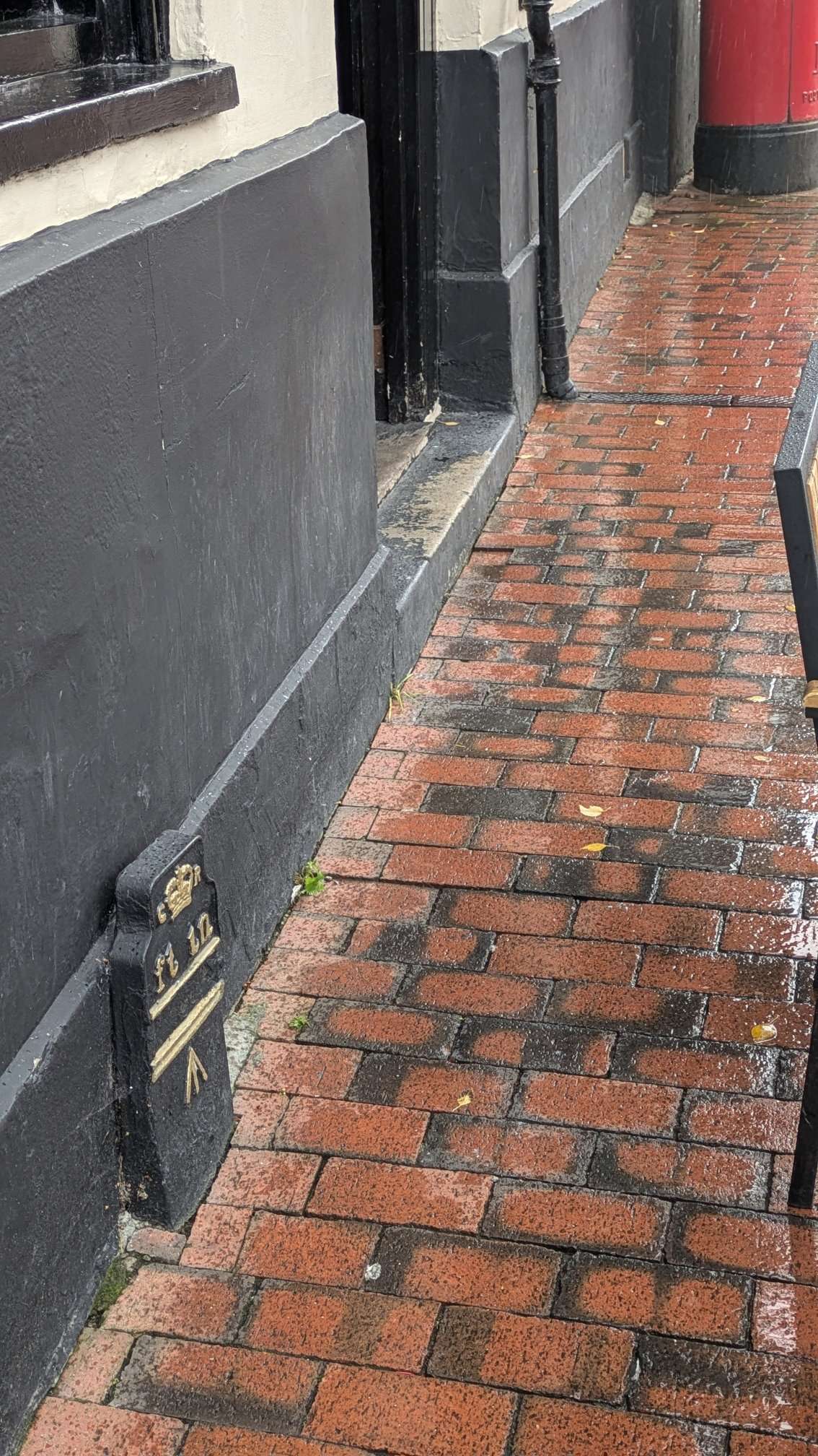 Telegraph cable marker post at 41 High Street, Sittingbourne by Derek Pattenson 