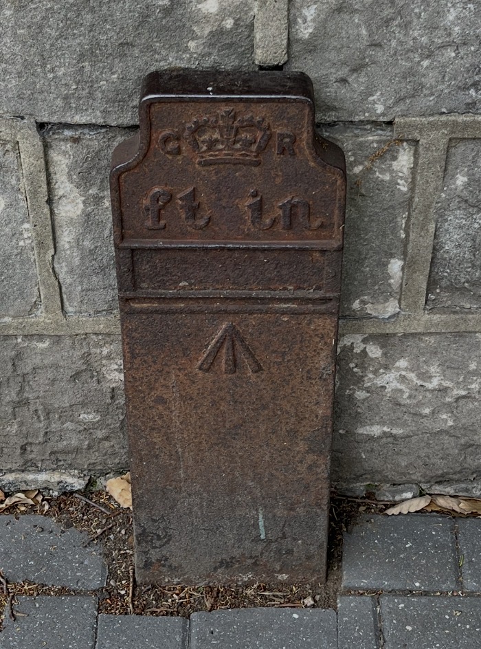 Telegraph cable marker post at 82 Woodland Road, Darlington by SpideRaY 