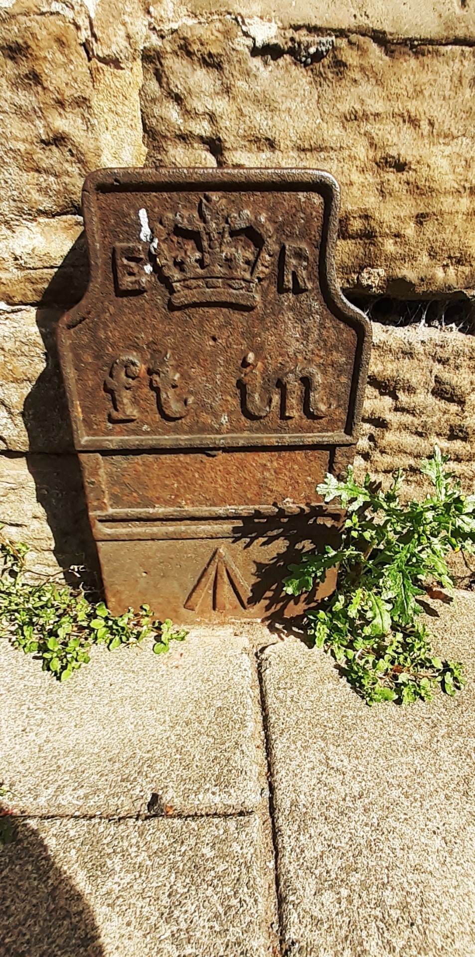 Telegraph cable marker post at Methodist Church, 557 Durham Road, Gateshead by Roger Templeman 
