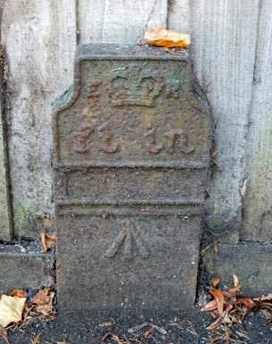 Telegraph cable marker post at 27 Lansdowne Road / Tivoli Place, Cheltenham by ~Cheltonia 
