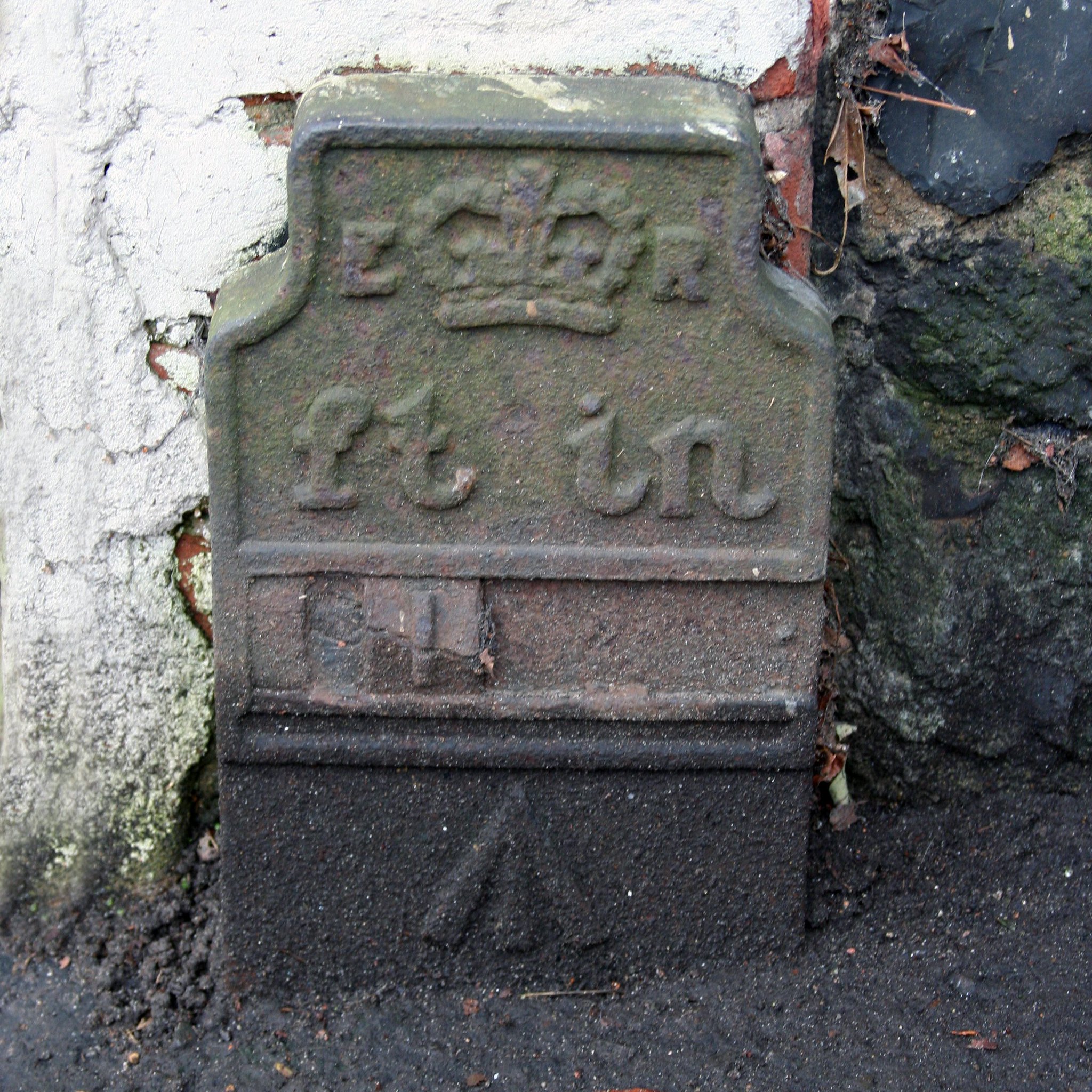 Telegraph cable marker post at 198 Unthank Road, Norwich by Leo Reynolds 