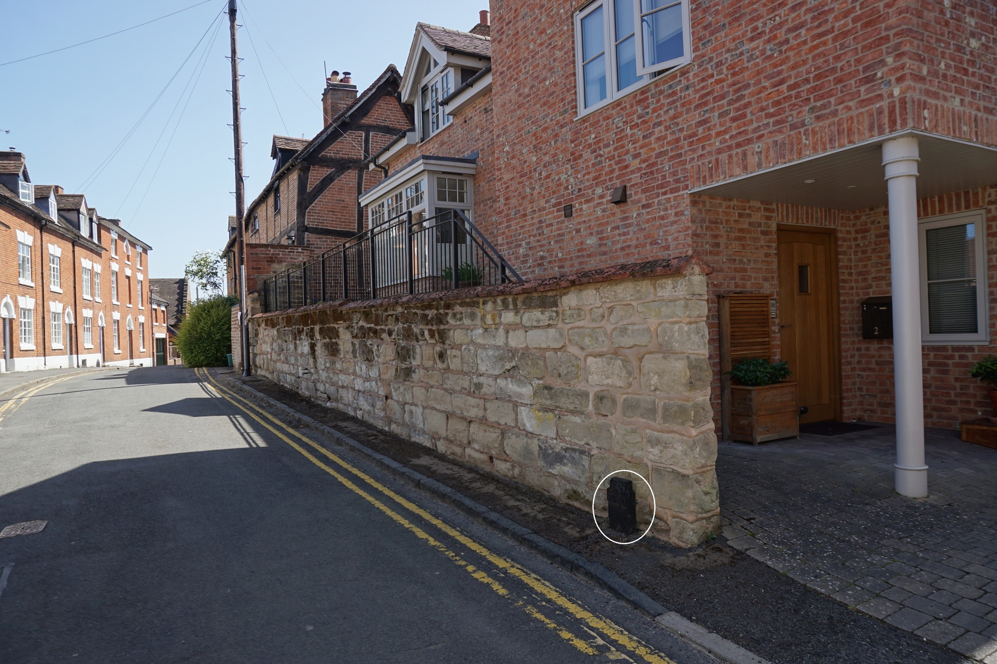 Telegraph cable marker post at opp. Goodway Court, Gerard Street, Warwick by Anth Rowley 