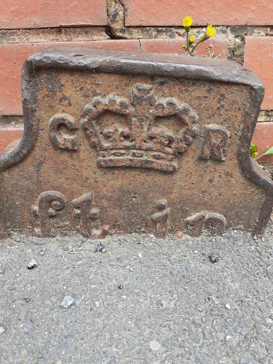 Telegraph cable marker post at 53 Bittell Road, Barnt Green, Birmingham by Elwyn Williams 