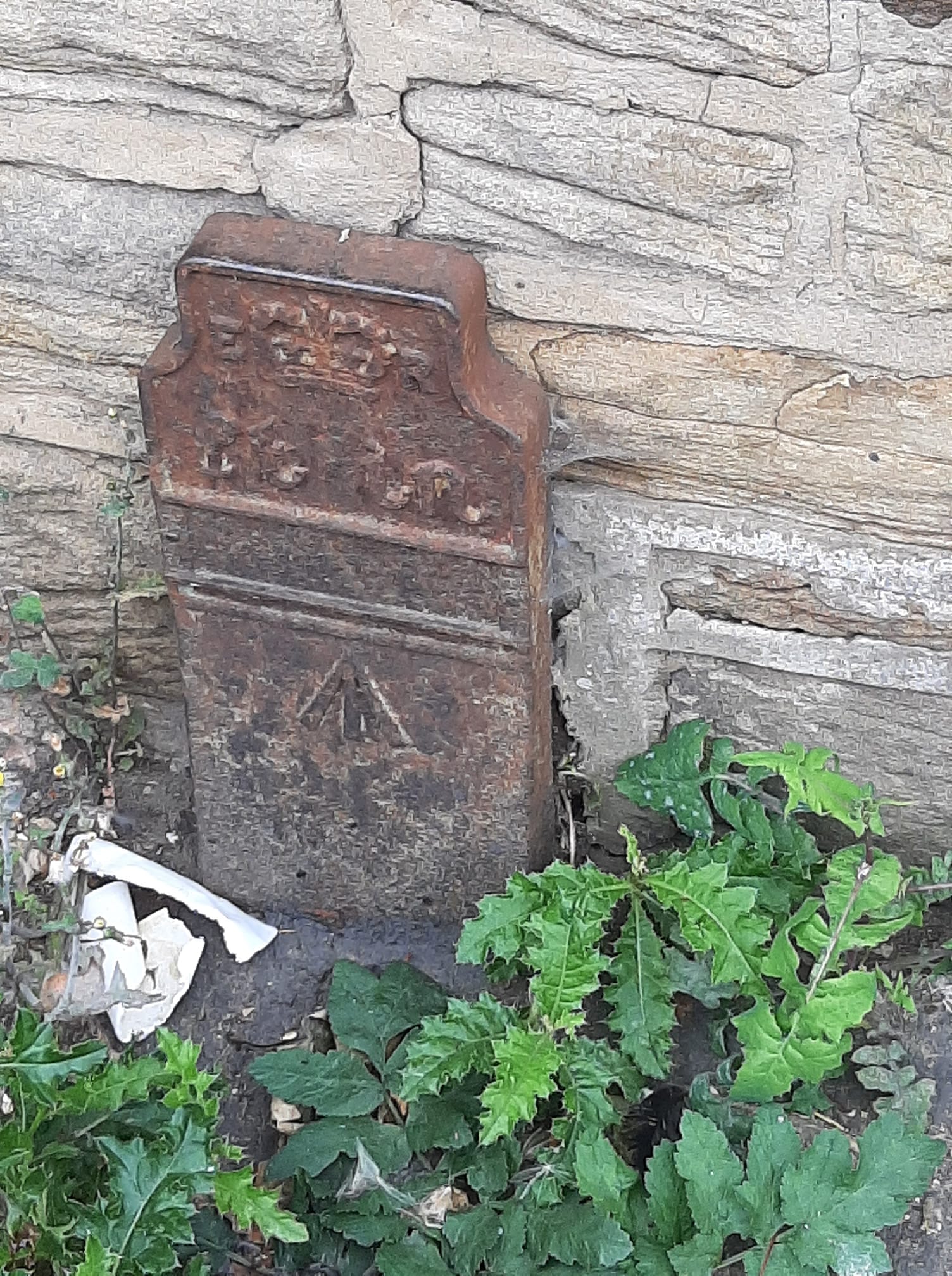 Telegraph cable marker post at opp. rear of 23 Pelaw Grange Court, Durham Road, Birtley by Martin Betts 