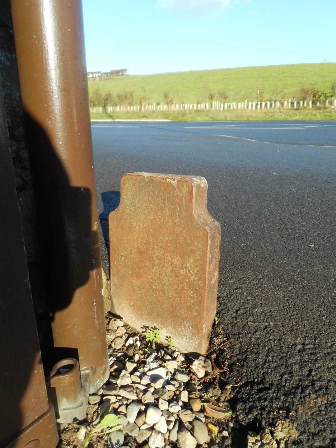 Telegraph cable marker post at Next to Morlich, A6 (300m North of A683 bridge), Lancaster by Derek Pattenson 