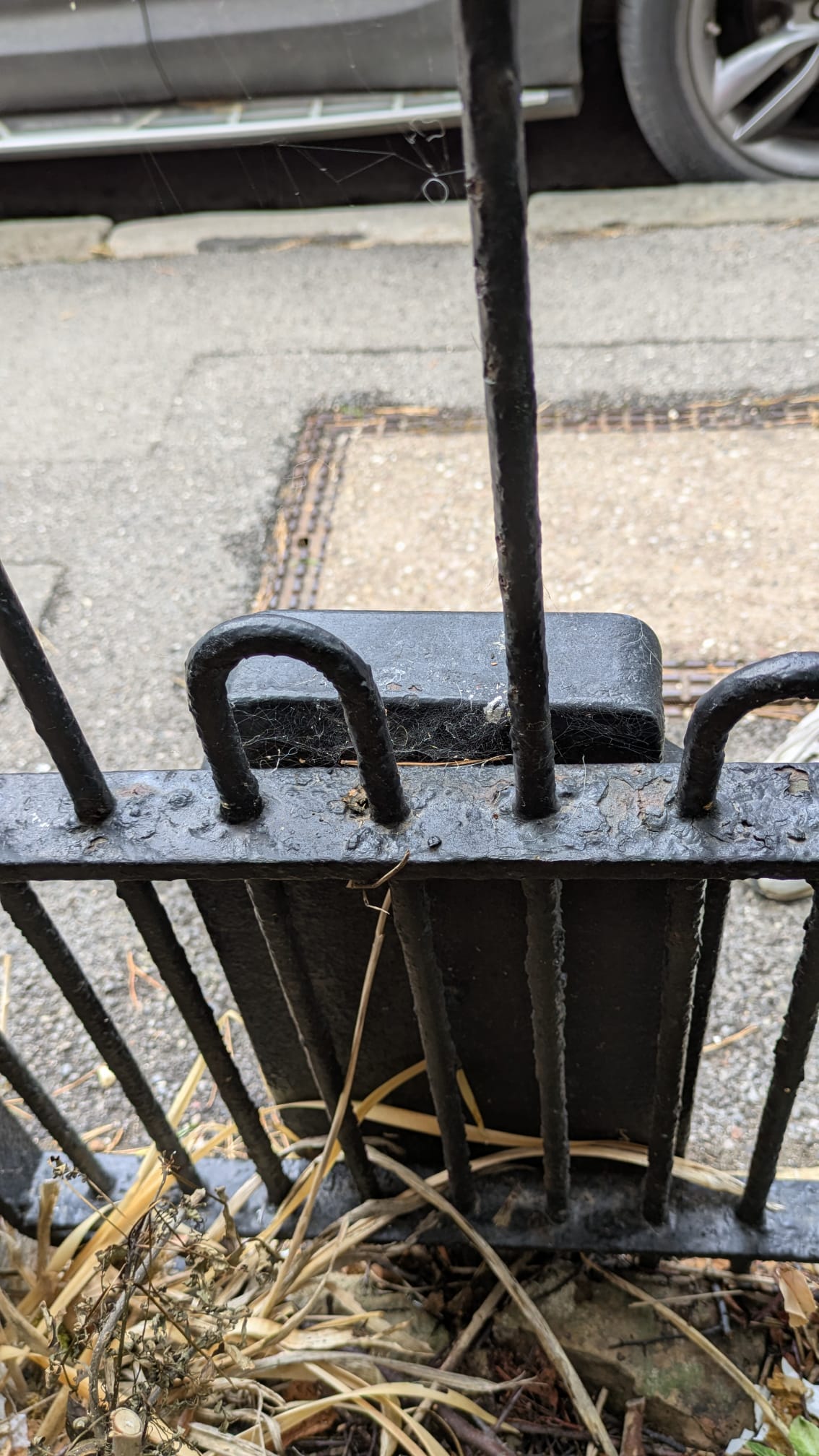 Telegraph cable marker post at Warner's House, High Street, Beaulieu by Derek Pattenson 