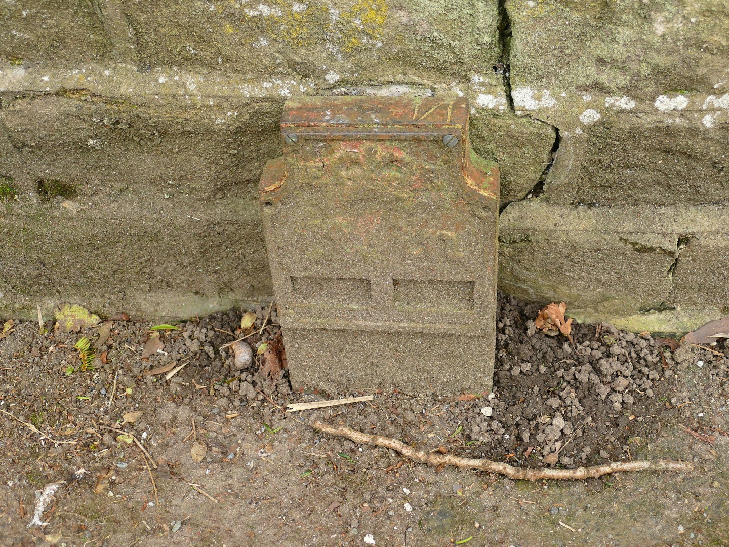 Telegraph cable marker post at Bridge Street, opp. Castle Lane jnc, Garstang, Bonds, Preston by Christopher Leather 