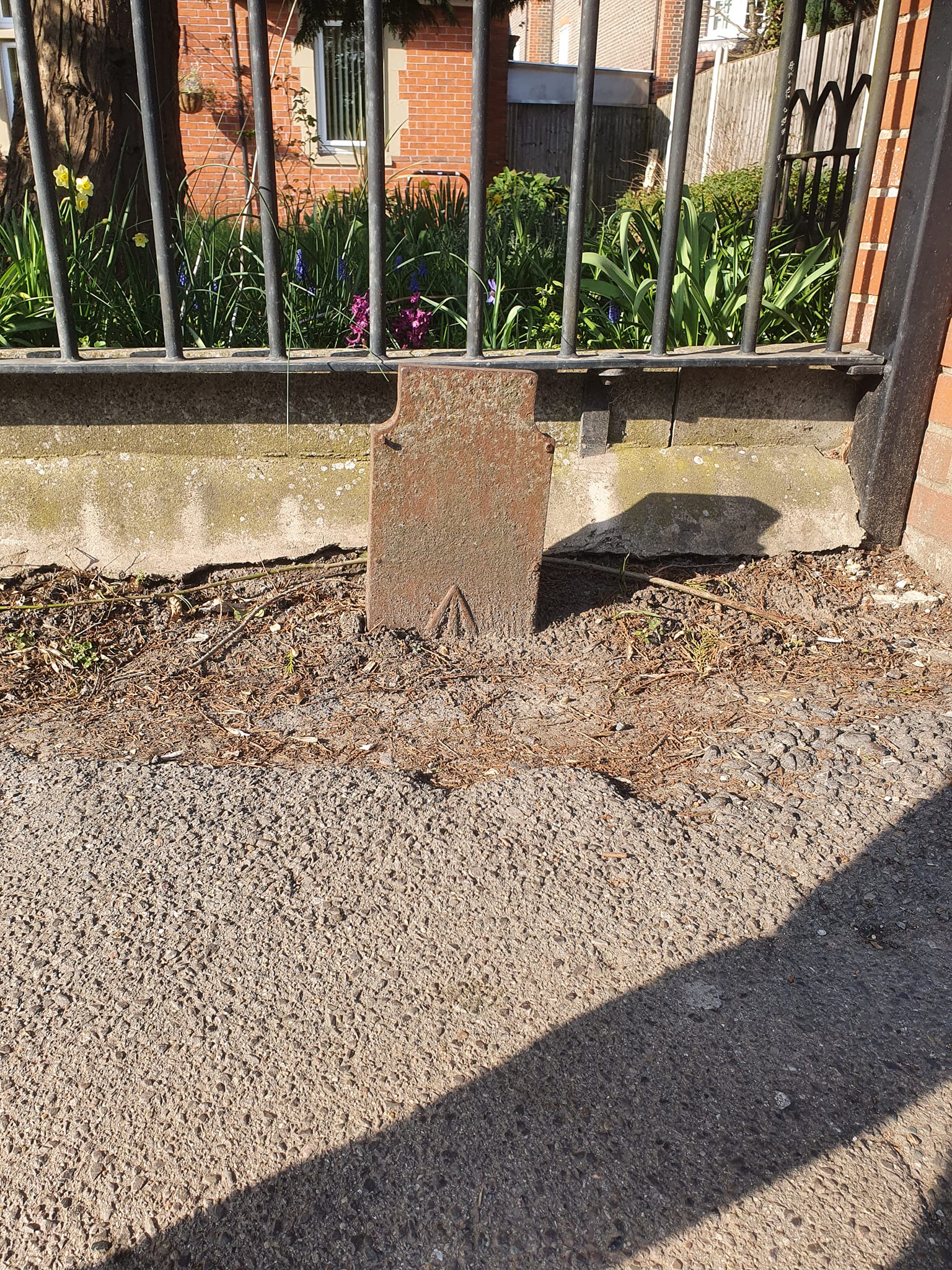 Telegraph cable marker post at 2 St Johns Road, Newbury by Jo Murray 
