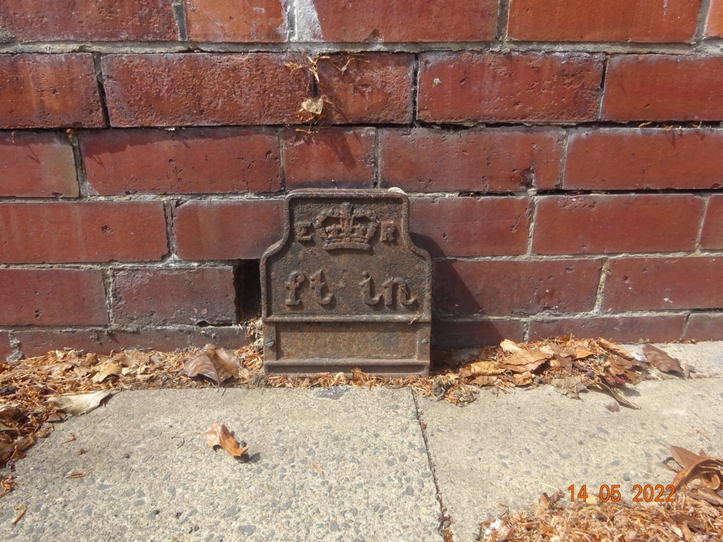 Telegraph cable marker post at Evangel Church (nr. Clifford Terrace), Durham Road, Chester-le-Street by Mark Nimmins 
