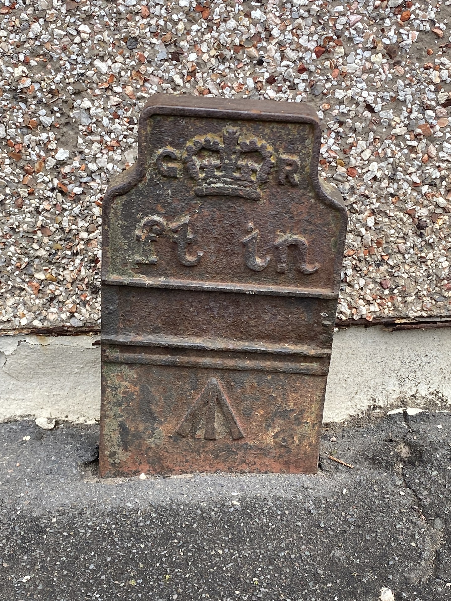 Telegraph cable marker post at 100 West Main Street, Harthill, West Lothian by Billy Nelson 