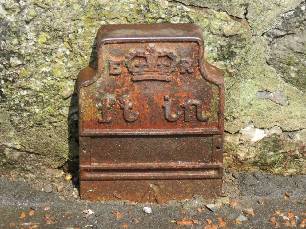 Telegraph cable marker post at Behind bus stop, St David Lutheran Church, St Fagans Road, Cardiff by Robert Guy 