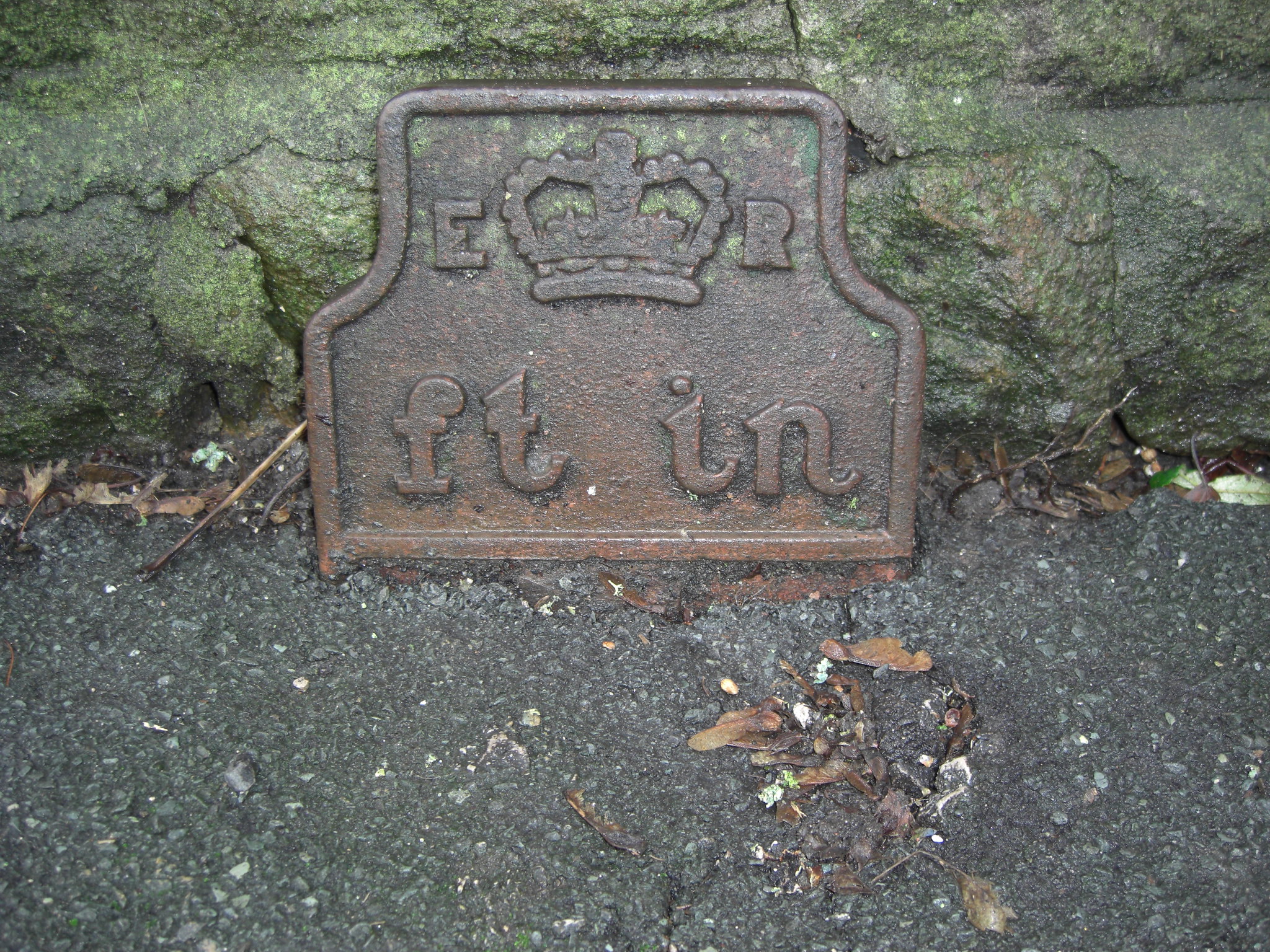 Telegraph cable marker post at Beaumont College, A6, Lancaster by Richard Davies 